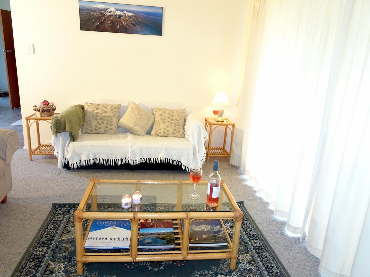Smokebush Cottage - Holiday Home Exclusively Yours 图朗伊 外观 照片